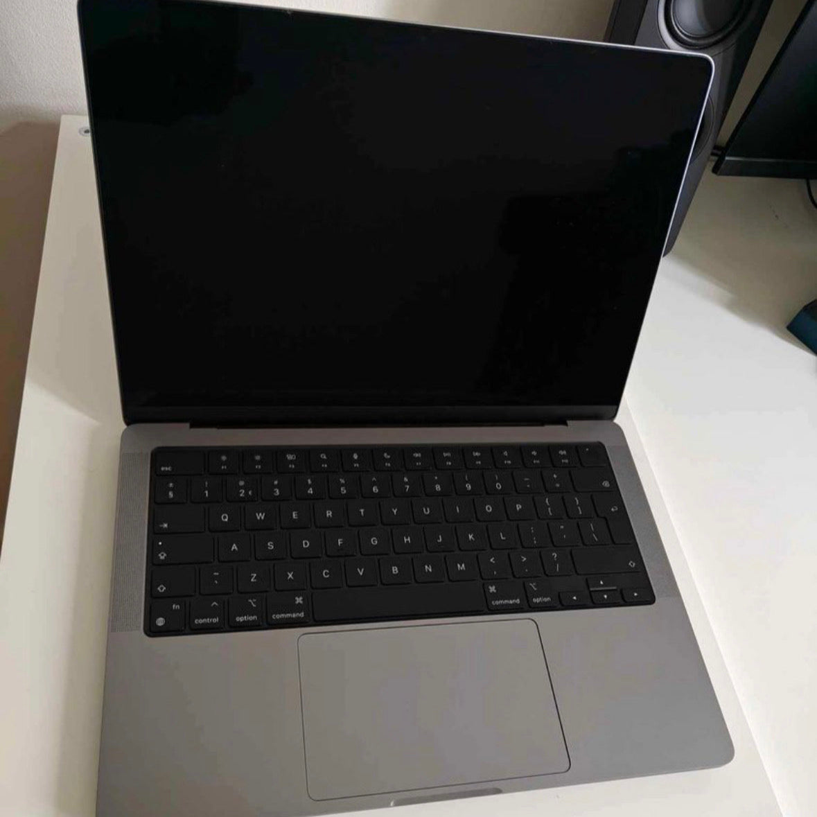 MacBook pro M2 (2023) 16/512 Go