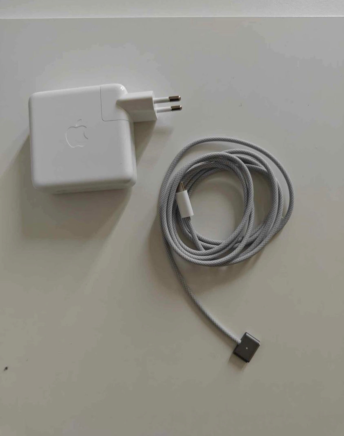 MacBook pro M2 (2023) 16/512 Go