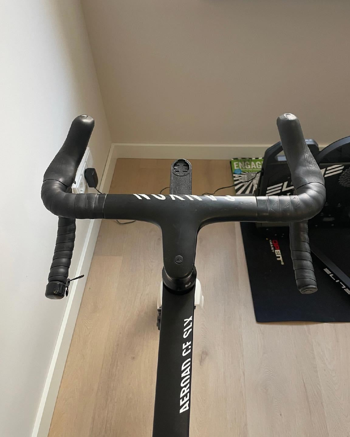 Canyon Aeroad CF SLX 8 Disc Di2 2022