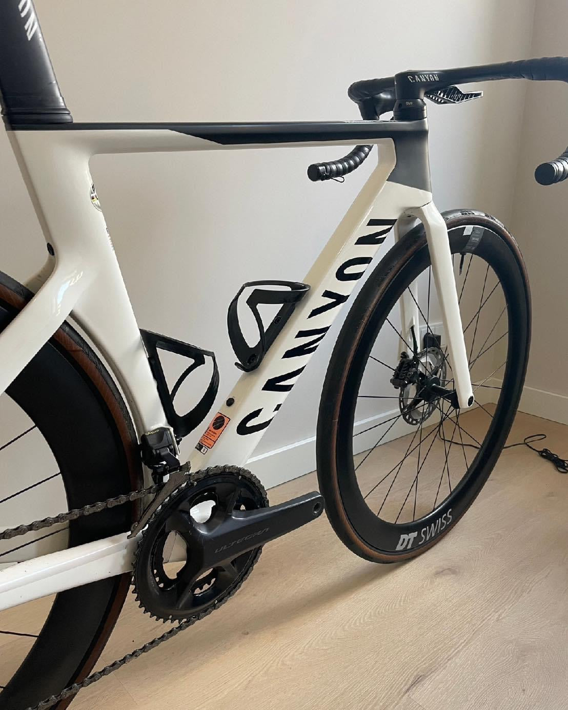 Canyon Aeroad CF SLX 8 Disc Di2 2022